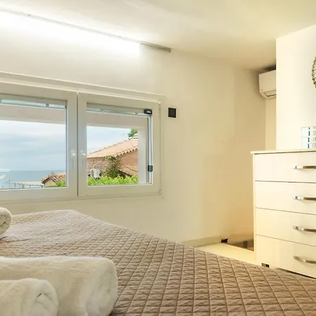 Victoria'S Suites Corfu Lefkimmi  Exterior photo